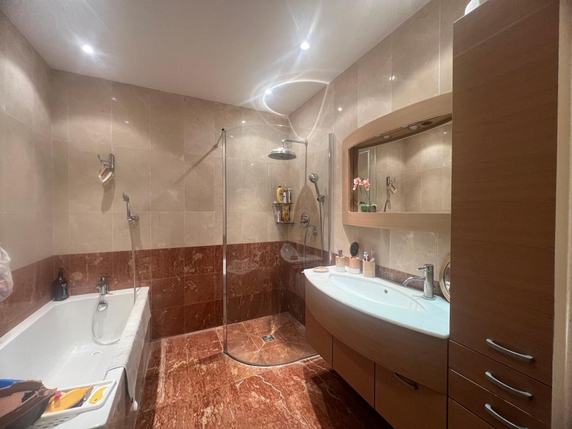 Appartement Nice Centre Vue Mer Avec Piscine Pour Famille, Couple D'Amis Pas De Groupes De Jeunes Autorises エクステリア 写真